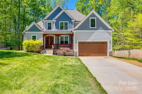 7435 Hammond Dr, Charlotte, NC 28215