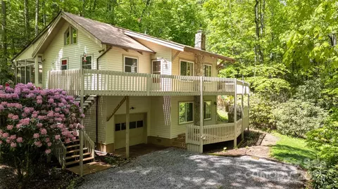 1 Spring Rd, Spruce Pine, NC 28777