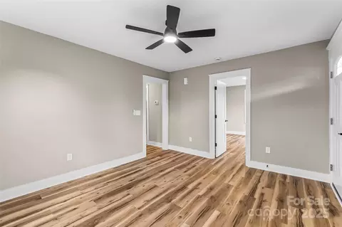 Living - 320 E Pine St, Maiden, NC 28650 photo 1 of 3