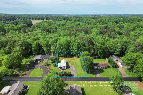 View/Area - 320 E Pine St, Maiden, NC 28650 photo 1 of 5