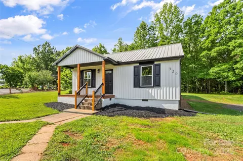 Exterior - 320 E Pine St, Maiden, NC 28650 photo 1 of 8