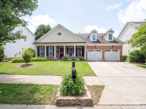 8605 Soaring Eagle Ln, Waxhaw, NC 28173