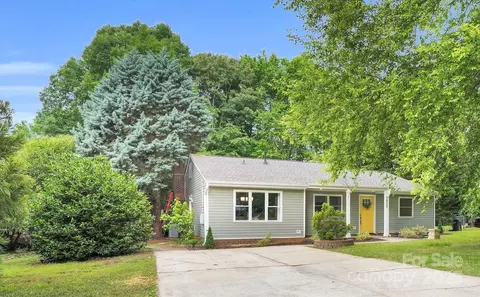 9826 Meringue Pl, Charlotte, NC 28270