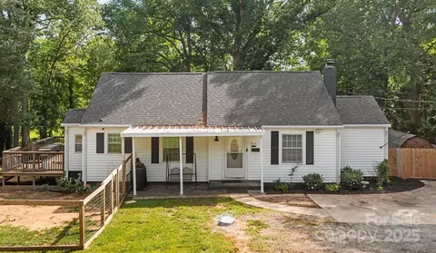 800 Woodlawn St, Belmont, NC 28012