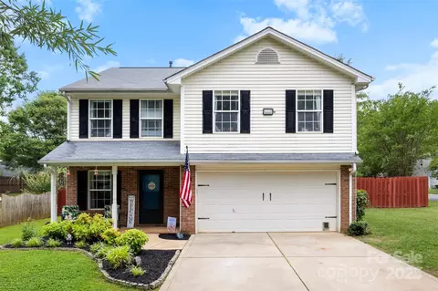 641 Saratoga Dr, Clover, SC 29710
