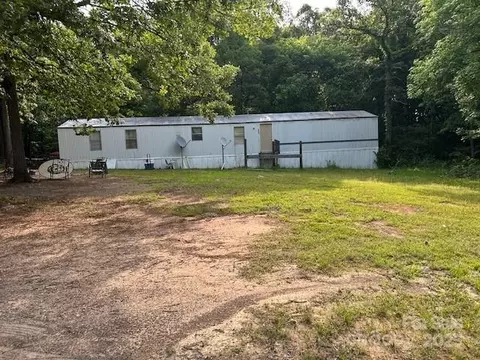 3234 Legend Rd, Lancaster, SC 29720