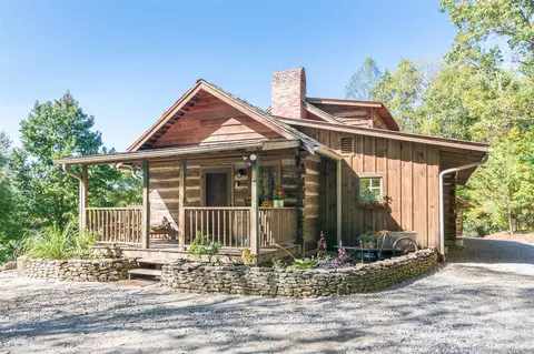 30 Wagon Mountain Dr, Weaverville, NC 28787