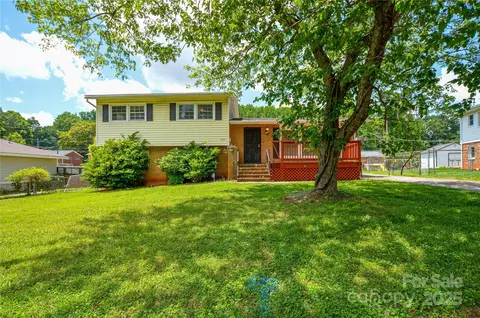 923 Yuma St, Charlotte, NC 28213