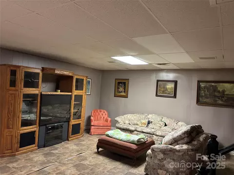 5198 Wright Dr, Hickory, NC 28602 photo 22