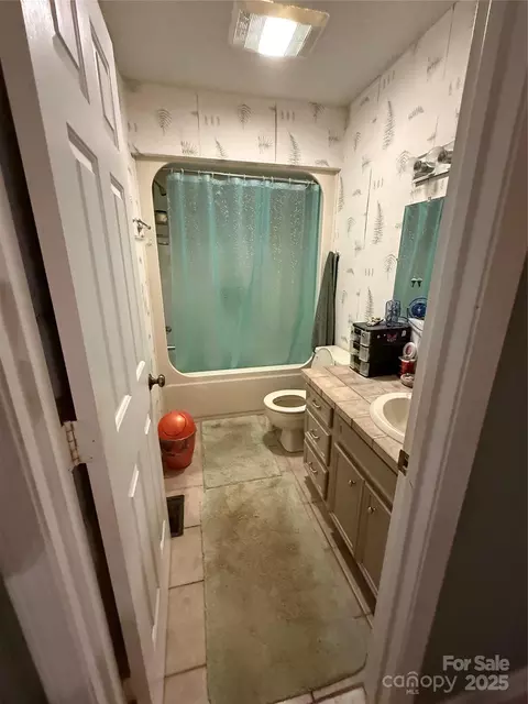 5198 Wright Dr, Hickory, NC 28602 photo 13