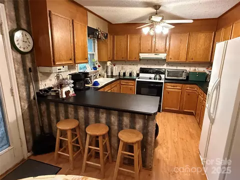 5198 Wright Dr, Hickory, NC 28602 photo 10