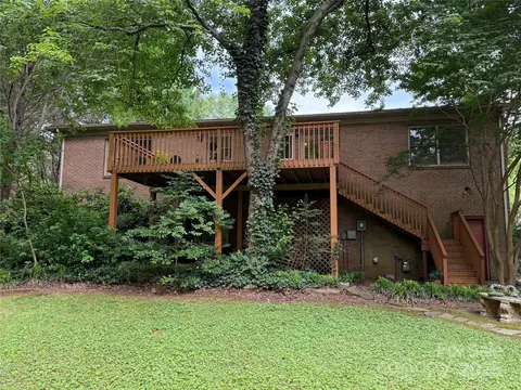 5198 Wright Dr, Hickory, NC 28602 photo 6