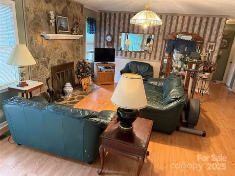 5198 Wright Dr, Hickory, NC 28602 photo 8