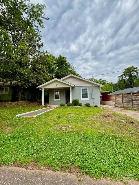 127 Thompson St, Forest City, NC 28043