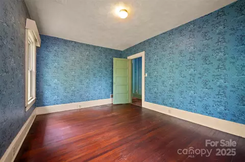Bedroom - 93 Villa Barbara Ln, Tryon, NC 28782 photo 6 of 8
