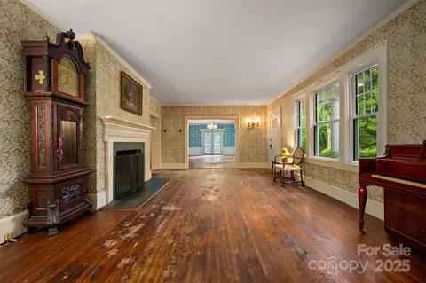 Living - 93 Villa Barbara Ln, Tryon, NC 28782 photo 3 of 7