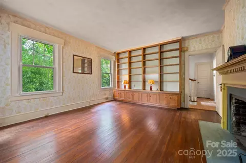 Living - 93 Villa Barbara Ln, Tryon, NC 28782 photo 6 of 7