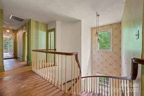 Entry Way - 93 Villa Barbara Ln, Tryon, NC 28782 photo 2 of 2