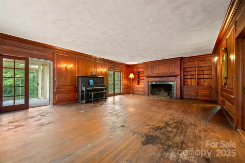Living - 93 Villa Barbara Ln, Tryon, NC 28782 photo 4 of 7
