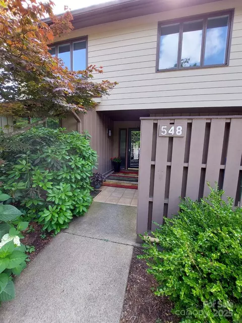 548 Crowfields Ln, Asheville, NC 28803