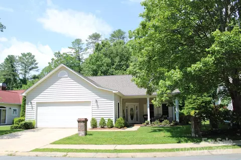 23 Sheffield Pl, Brevard, NC 28712