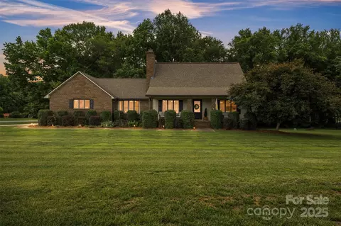 3998 Holly Springs 20 Dr #20, Newton, NC 28658