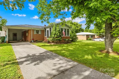 119 Oak Ave, Shelby, NC 28152
