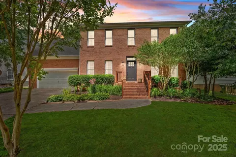 16028 Cranleigh Dr, Huntersville, NC 28078