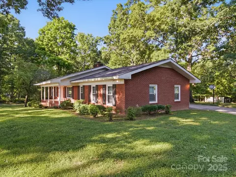 2216 Griffith Rd, Monroe, NC 28112 photo 2
