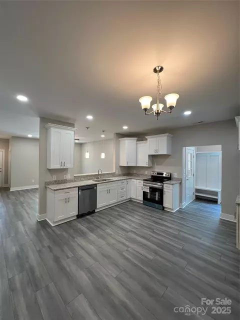 1987 Robert Rufty Ln, Catawba, NC 28609 photo 5