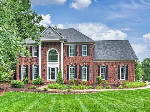 16308 Woolwine Rd, Charlotte, NC 28278