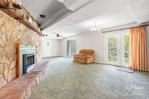 Living - 6256 Monford Dr, Conover, NC 28613 photo 4 of 5