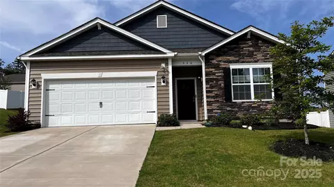640 Yellow Birch Dr, Locust, NC 28097