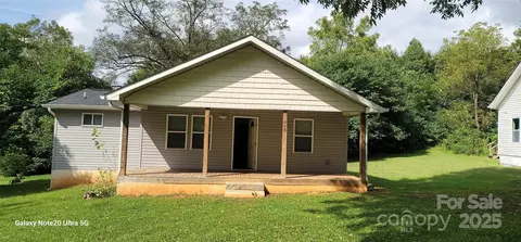 608 E St, Newton, NC 28658