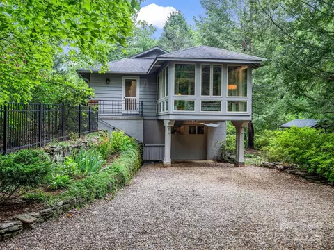 185 Greenstoke Loop, Tryon, NC 28782 photo 3