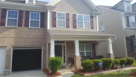 214 Minitree Ln, Charlotte, NC 28214