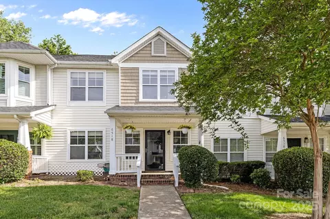 6518 Point Comfort Ln, Charlotte, NC 28226