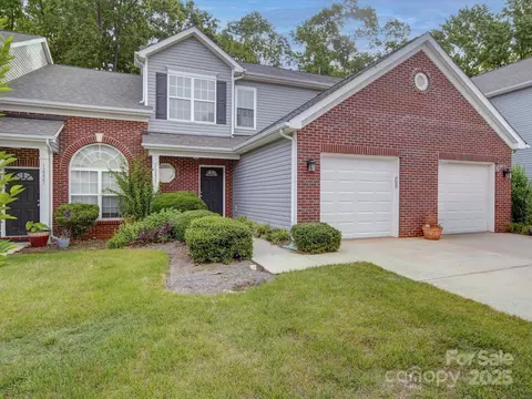 12231 Stratfield Place Cir, Pineville, NC 28134