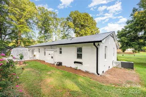 Exterior - 2320 Doster Rd, Monroe, NC 28112 photo 5 of 8
