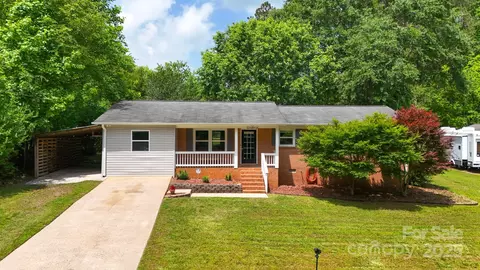 613 Poplar Dr, Shelby, NC 28152