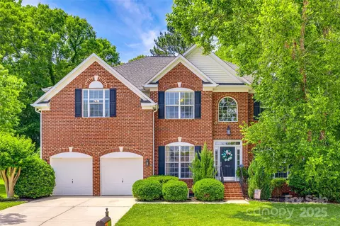 701 Larkridge Ct, Rock Hill, SC 29730