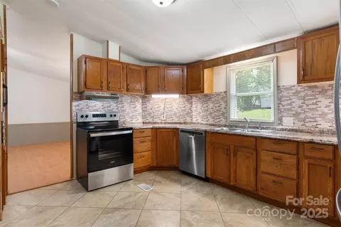 4648 Rifle Range Rd, Conover, NC 28613 photo 6