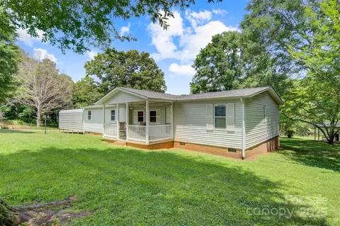 4648 Rifle Range Rd, Conover, NC 28613 photo 2