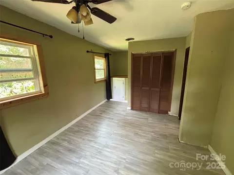 Bedroom - 333 Thermal View Dr, Tryon, NC 28782 photo 2 of 8