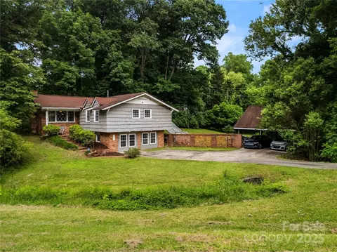 607 Coulwood Dr, Charlotte, NC 28214