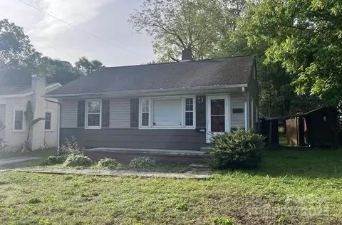 327 Bonview Ave, Lincolnton, NC 28092