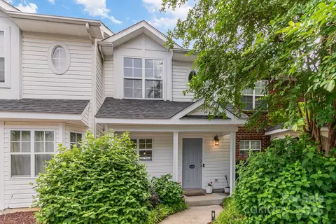 4124 Melrose Club Dr, Matthews, NC 28105