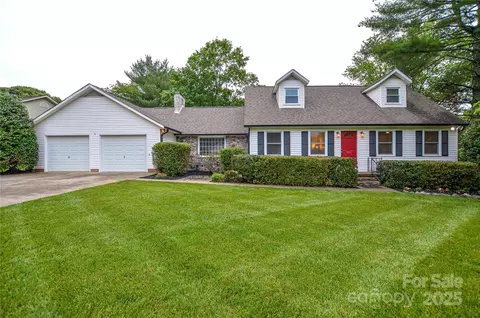 1506 Cameron Dr, Statesville, NC 28625