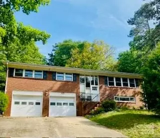 1525 16th Avenue Nw Cir NW, Hickory, NC 28601