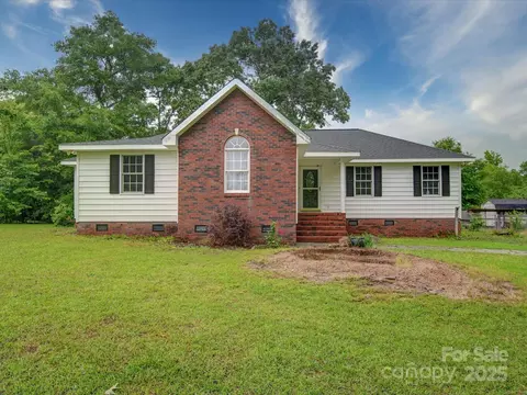 4636 Brown Creek Church Rd, Wadesboro, NC 28170